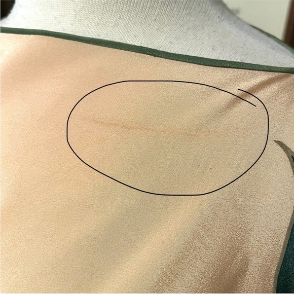 Vintage Hand Painted Silk Dynale Paris two piece with butterfly sleeves. - Picture 16 of 16